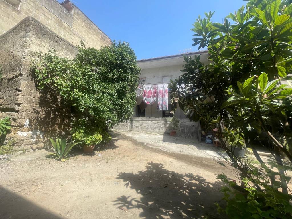 Palazzo / stabile a Lusciano in Via Costanzo - Foto 4