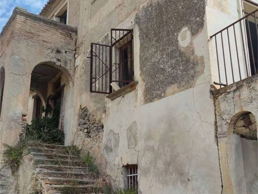 Rustico / casale a Cassano all'ionio in Strada Senza Nome - Foto 4