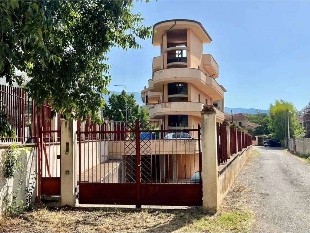 Villa a Castrovillari in Via Dei Latini, 9 - Foto 3