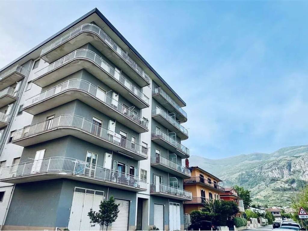 Appartamento a Frascineto in Via Udha Melissa, 12 - Foto 3