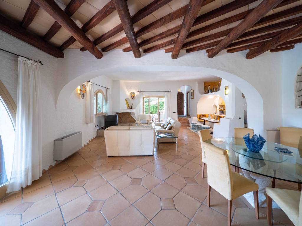 Villa a Arzachena in Via della Bolina - Foto 2