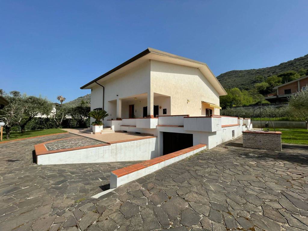 Villa a Arce in Via Borgo Murata, 235 - Foto 2