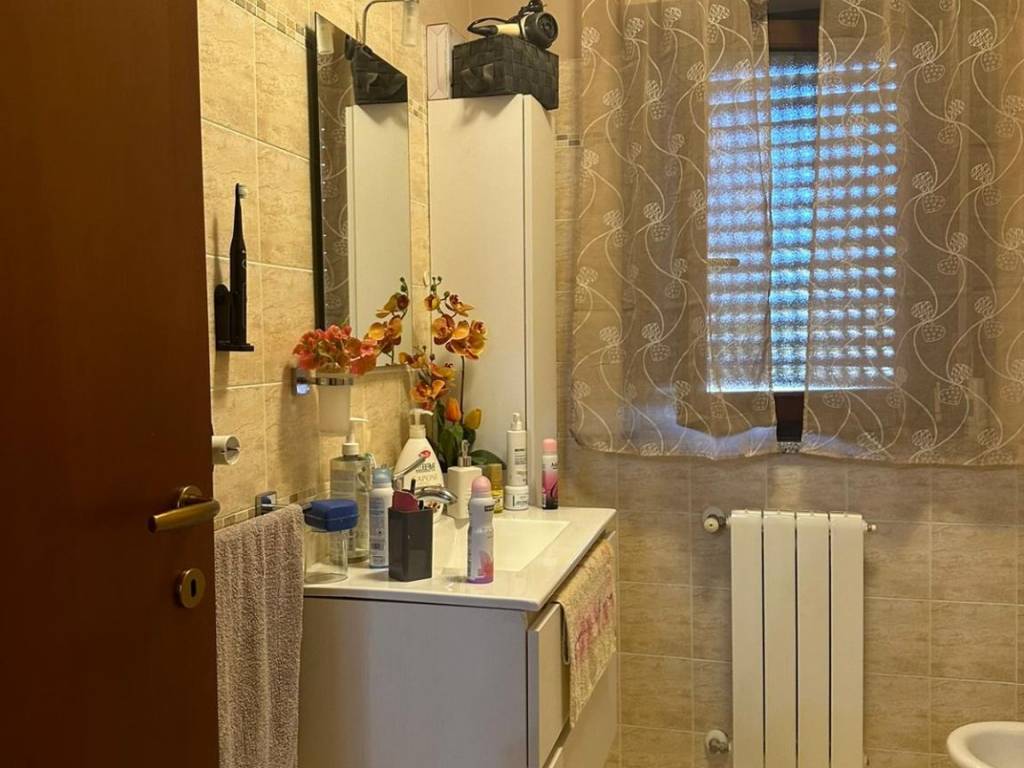 Appartamento a Cisterna di latina in Via Niccolò Machiavelli - Foto 3