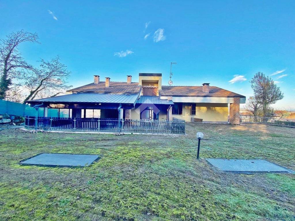 Villa a Castelletto sopra ticino in Via Beati, 71 - Foto 3