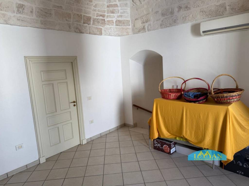 Casa indipendente a Ceglie messapica in Piazza Umberto - Foto 4