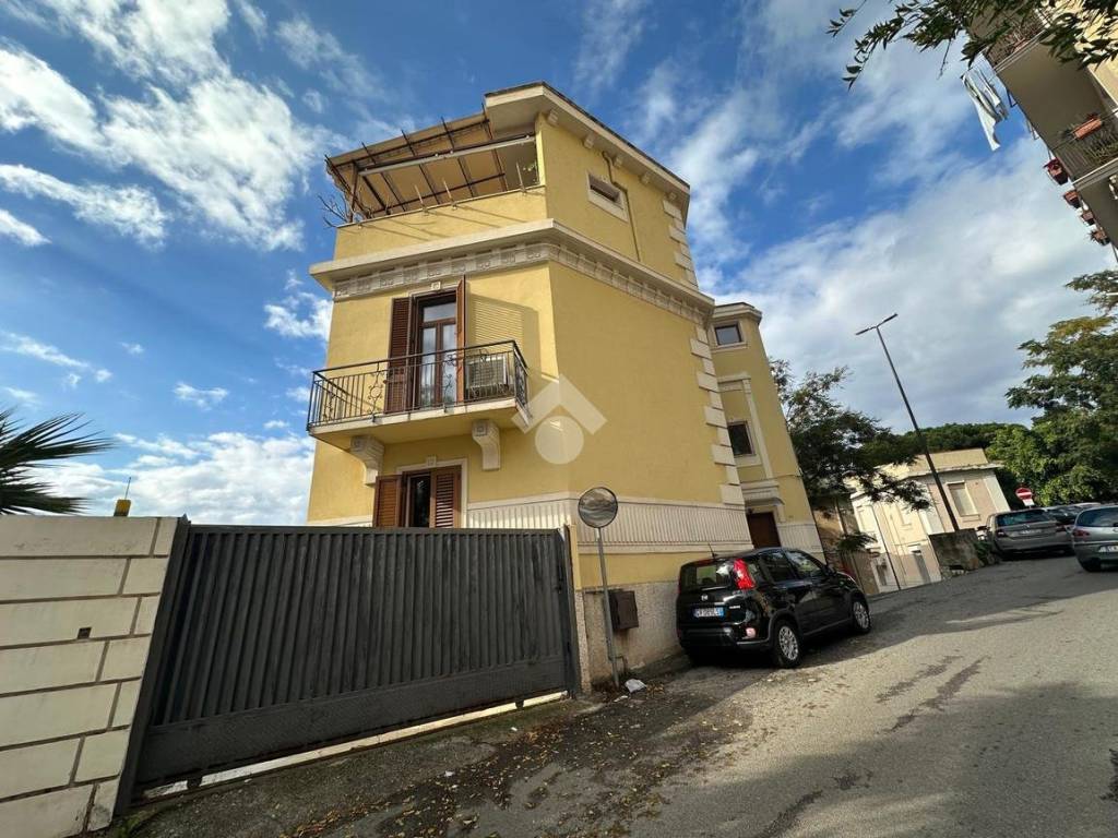 Casa indipendente a Reggio calabria in Via Giuseppe Melacrino, 35 - Foto 4