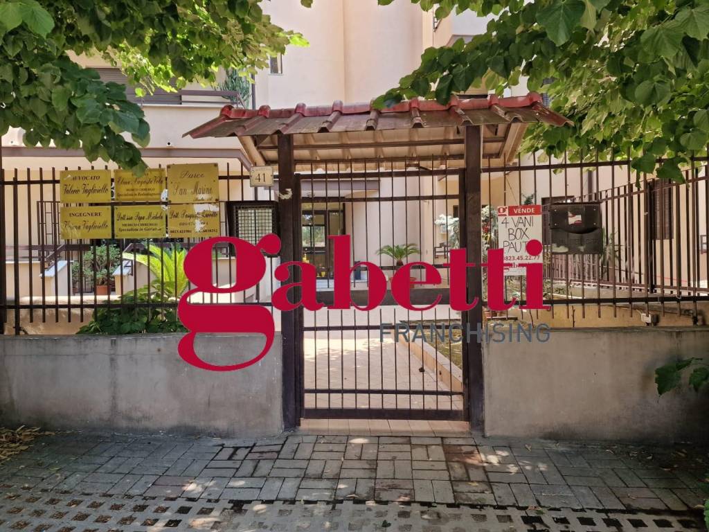 Appartamento a San nicola la strada in Viale Carlo III di Borbone, 41 - Foto 2