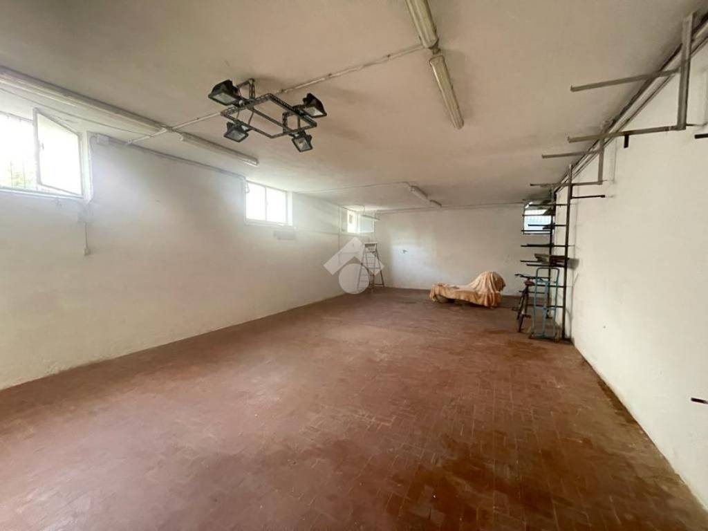 Appartamento a Albissola marina in Piazza Arturo Toscanini - Foto 4