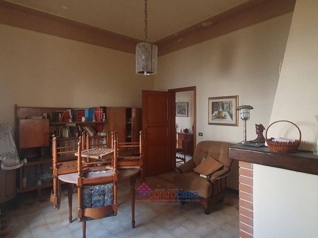 Villa a Neviano in Via Ugo Foscolo - Foto 5