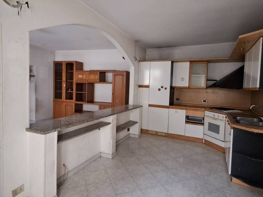 Casa indipendente a Vergiate - Foto 4