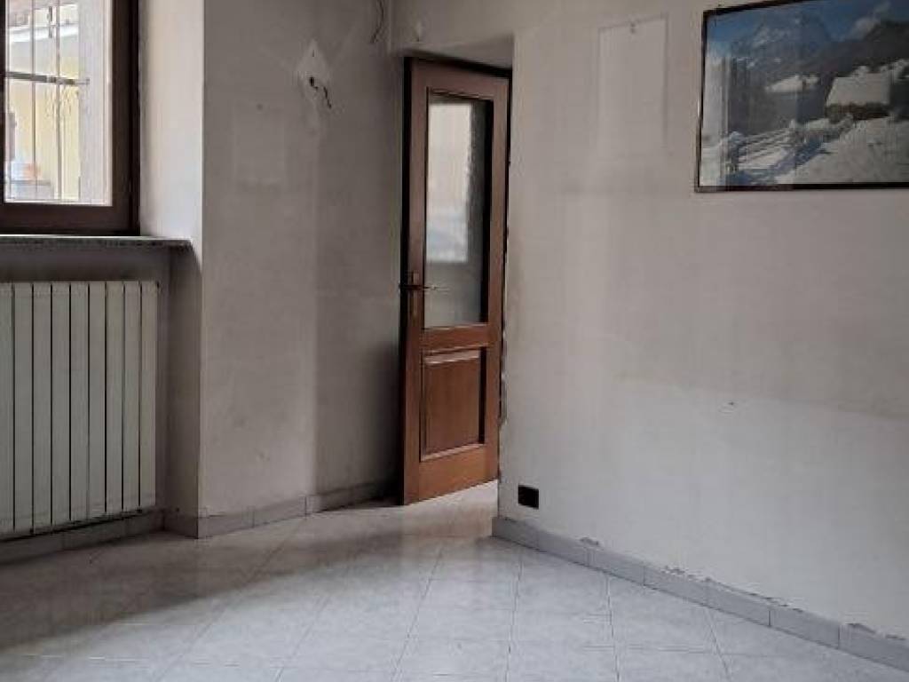 Casa indipendente a Vergiate - Foto 5