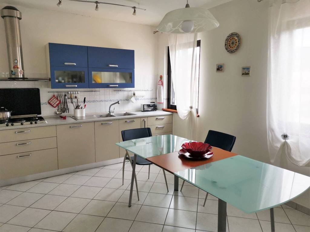 Casa indipendente a Deruta in Via della Tecnica - Foto 3