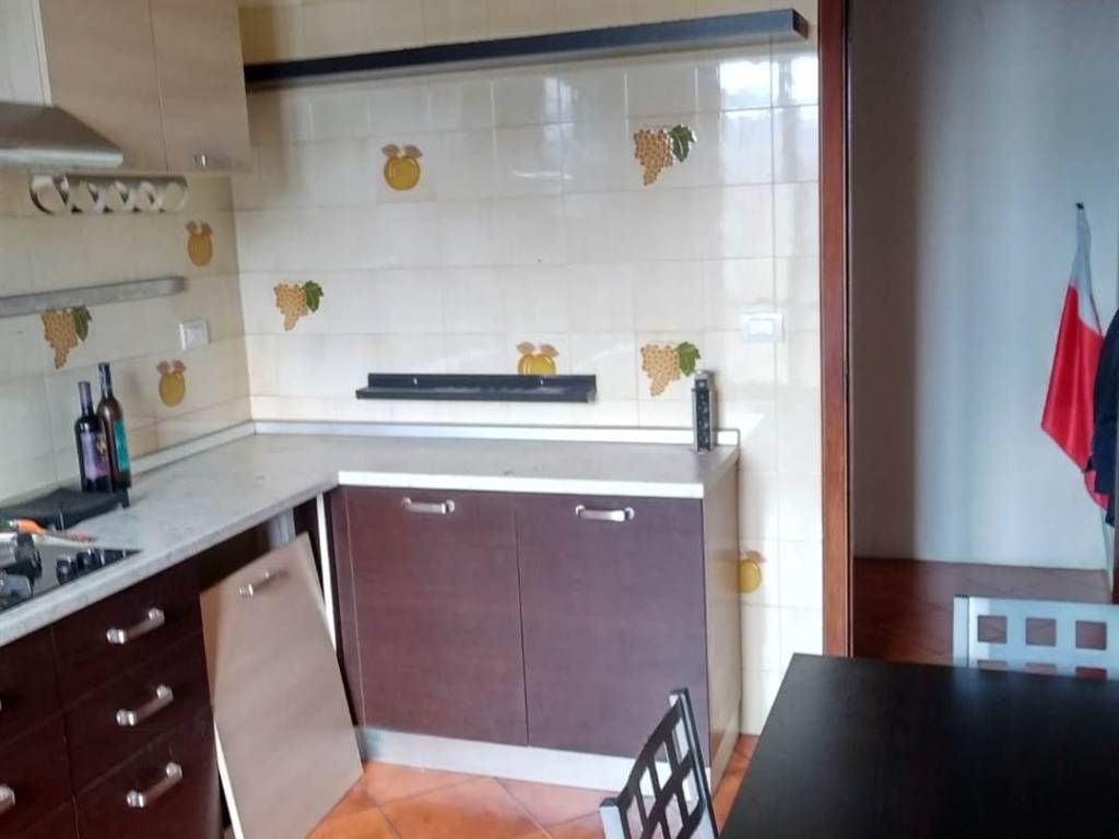 Appartamento a Salerno in Via Lucio Petrone, 77 - Foto 3