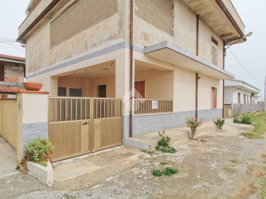 Casa indipendente a Isola di capo rizzuto in Via Fiume Perrotta - Foto 2