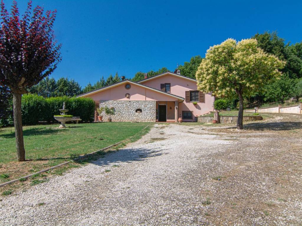 Villa a Greccio in Via Collerelle, 9 - Foto 2