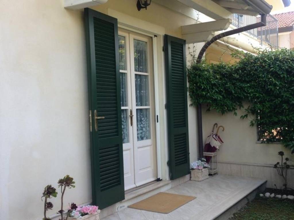 Villa a Forte dei marmi in Via Giovanni Agnelli - Foto 5