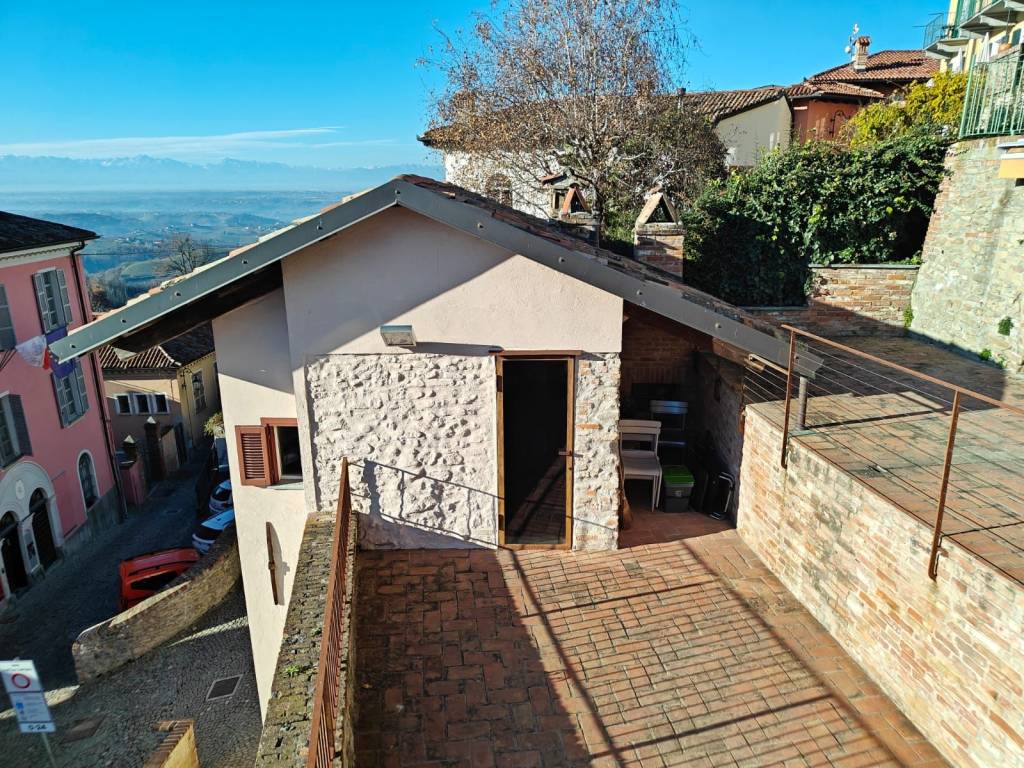 Casa indipendente a Monforte d'alba in Via Goito - Foto 2