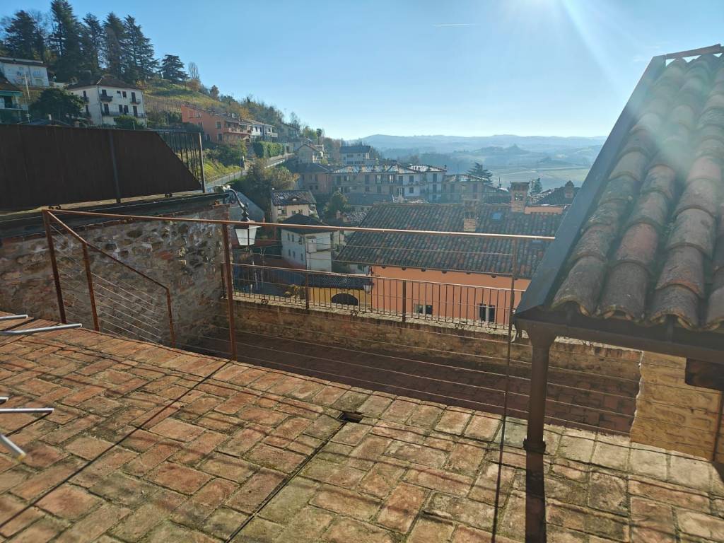 Casa indipendente a Monforte d'alba in Via Goito - Foto 4