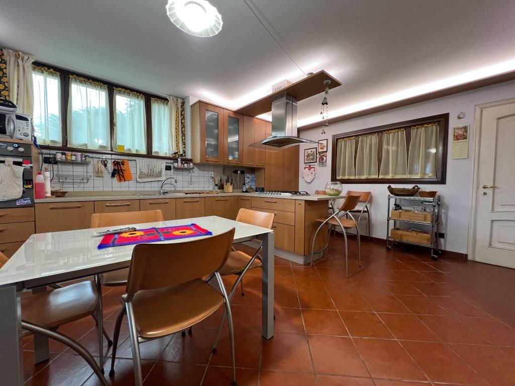 Villa a Bra in Via Pollenzo, 9 - Foto 4