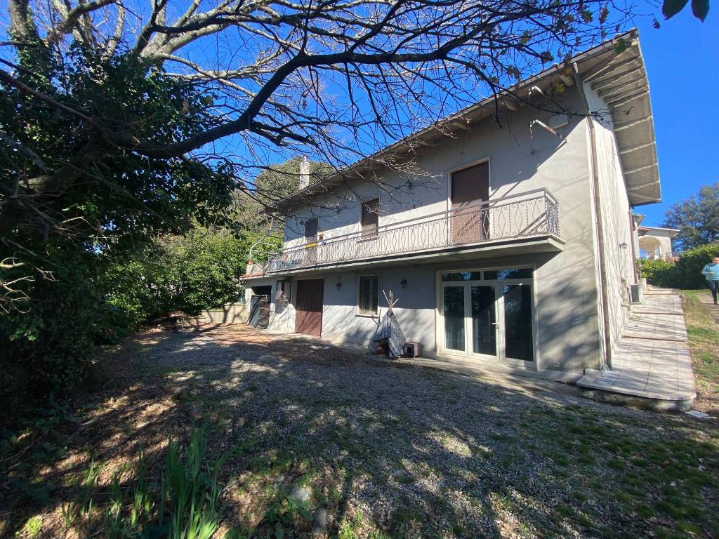 Villa a Montefiascone in Via San Francesco - Foto 3