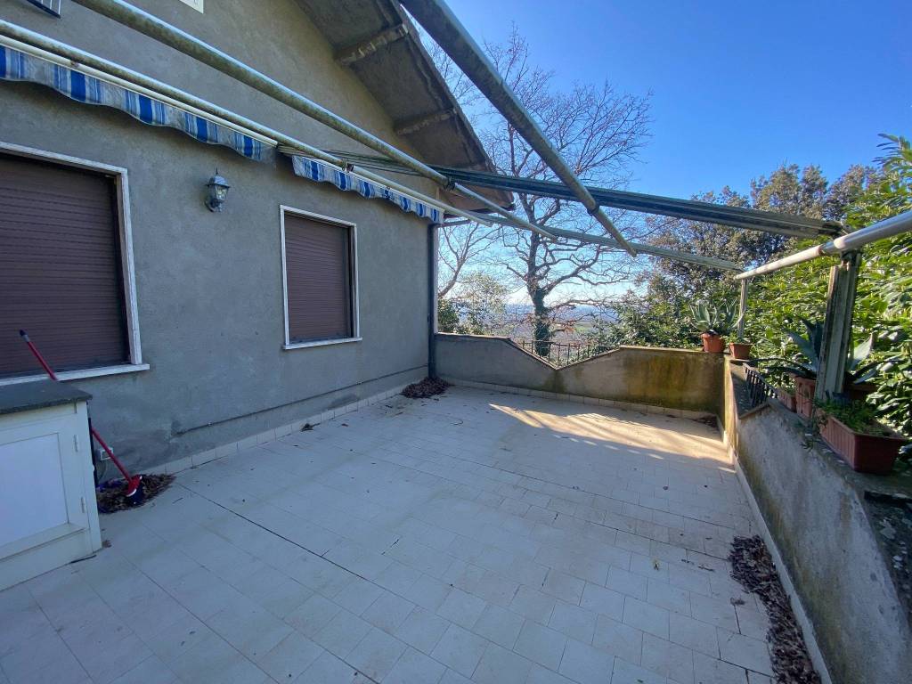 Villa a Montefiascone in Via San Francesco - Foto 4