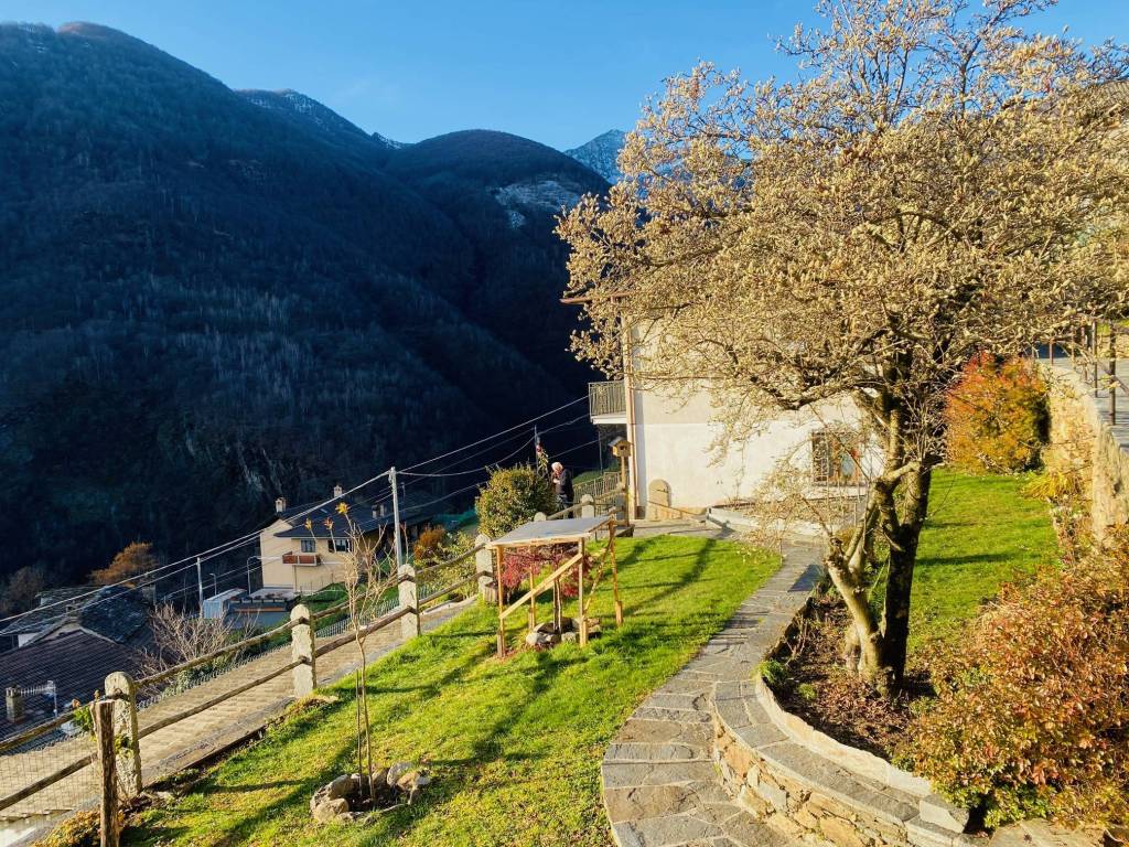 Villa a Valle cannobina in Via Roma - Foto 3
