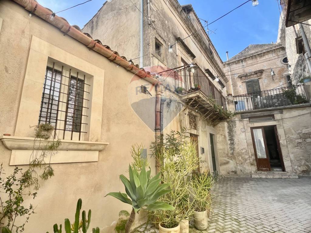 Casa indipendente a Modica in Vicolo Monteforte, 5 - Foto 3