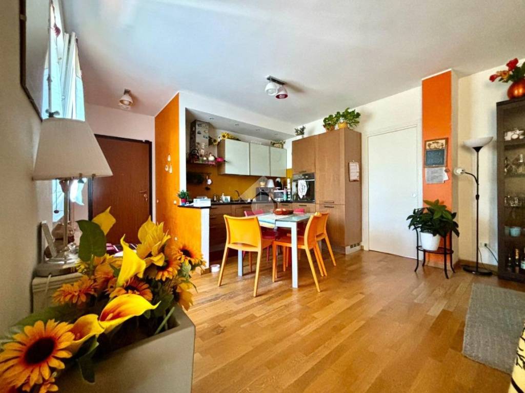 Appartamento a Santo stefano di magra in Via Caduti di Cefalonia, 15 - Foto 2