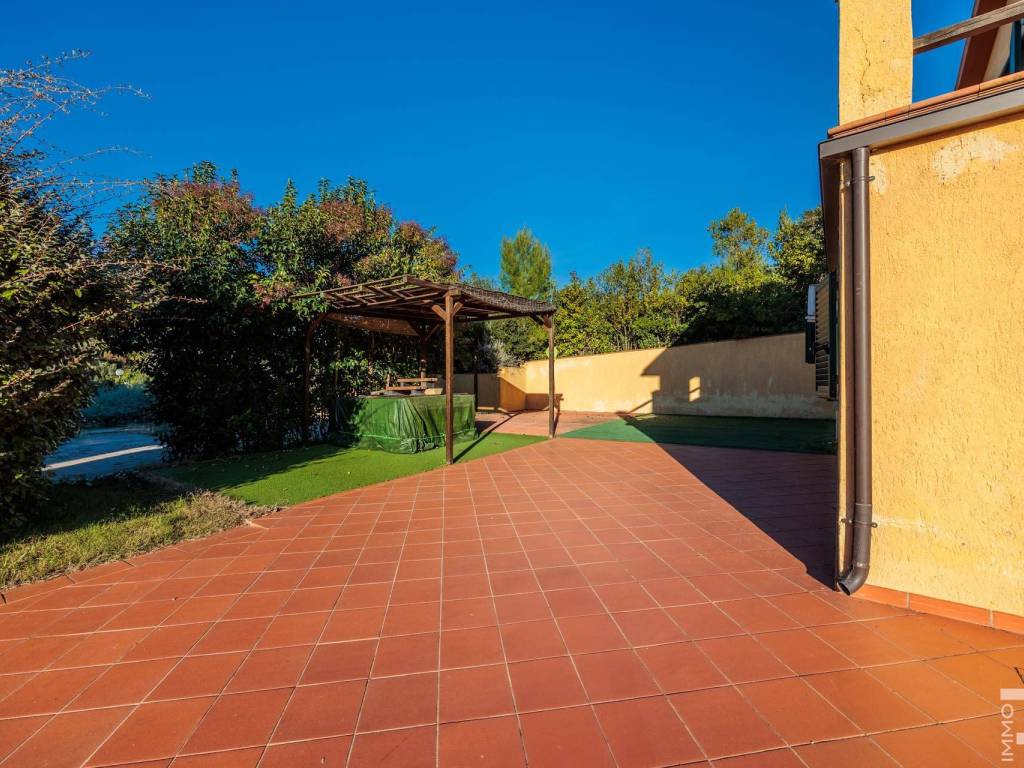 Villa a Orbetello in Via Luciano Raveggi - Foto 5