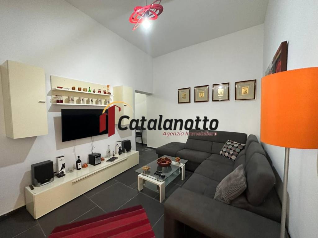 Casa indipendente a Castelvetrano in Via Domenico Cirillo - Foto 2