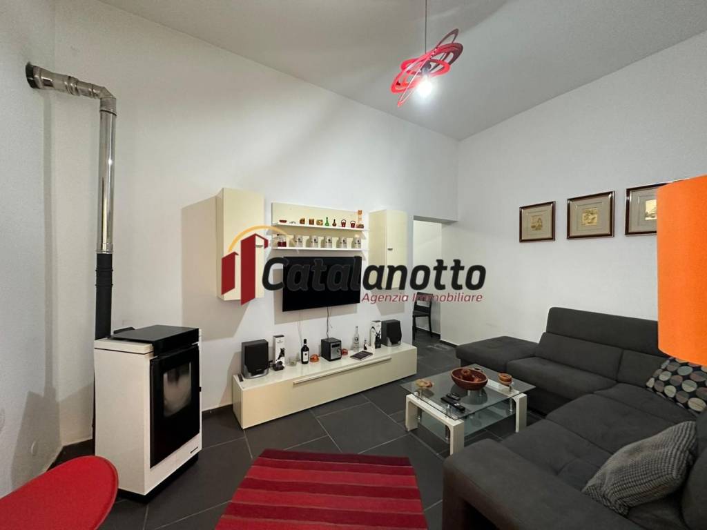 Casa indipendente a Castelvetrano in Via Domenico Cirillo - Foto 3