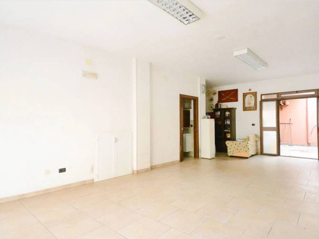 Box / garage a San vito dei normanni - Foto 3