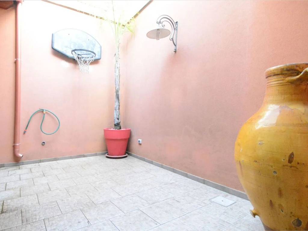 Box / garage a San vito dei normanni - Foto 5