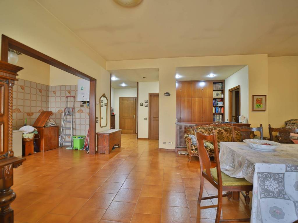 Appartamento a Brembate in Via Vittorio Veneto, 50 - Foto 2