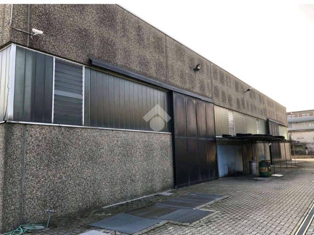 Immobile a Galliate in VIA UGO FOSCOLO, 19 - Foto 1