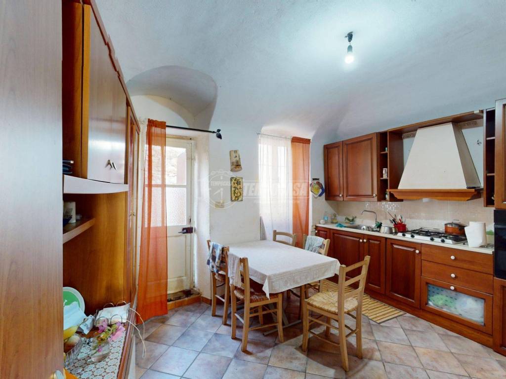 Appartamento a Bardineto in Piazza Milite Ignoto 5 - Foto 4