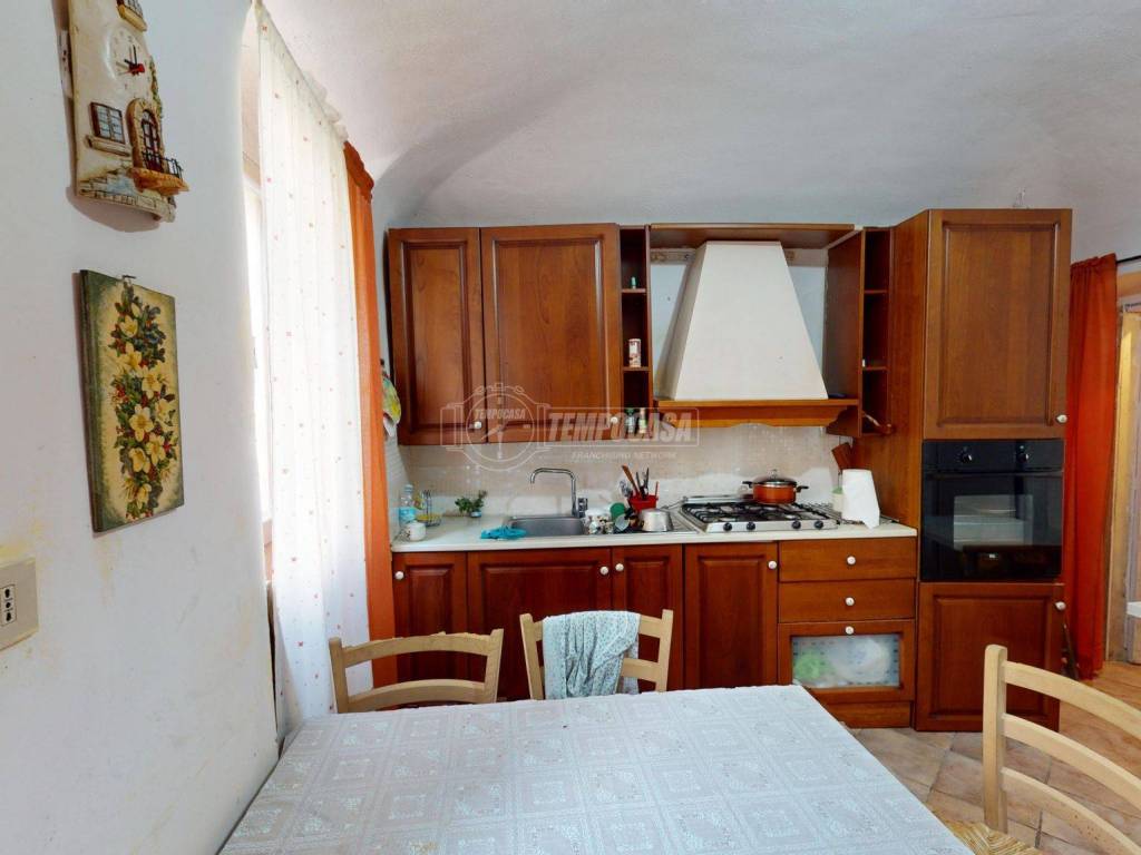 Appartamento a Bardineto in Piazza Milite Ignoto 5 - Foto 5