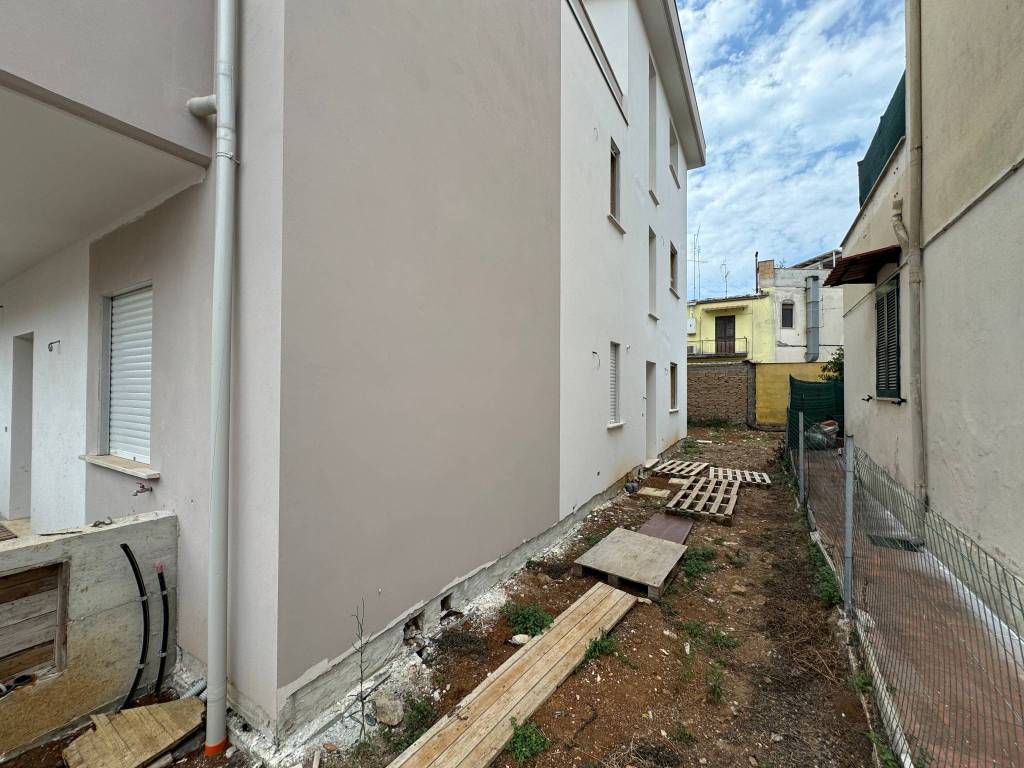 Villa a Aprilia in Via dei Gelsi - Foto 4