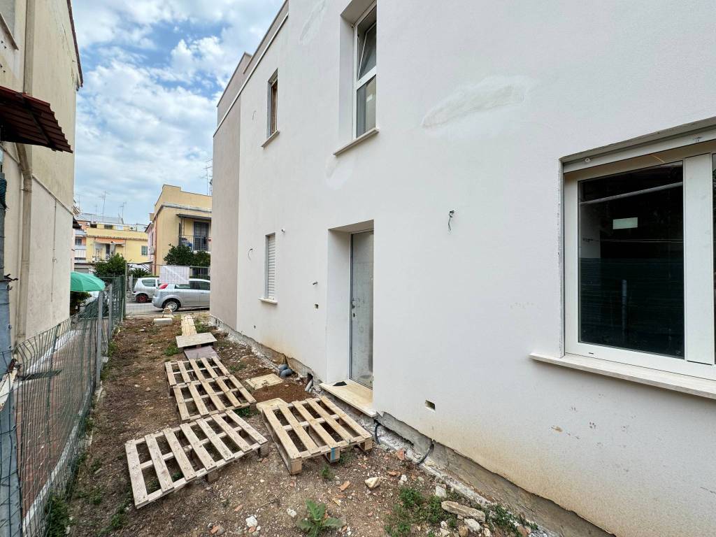 Villa a Aprilia in Via dei Gelsi - Foto 5
