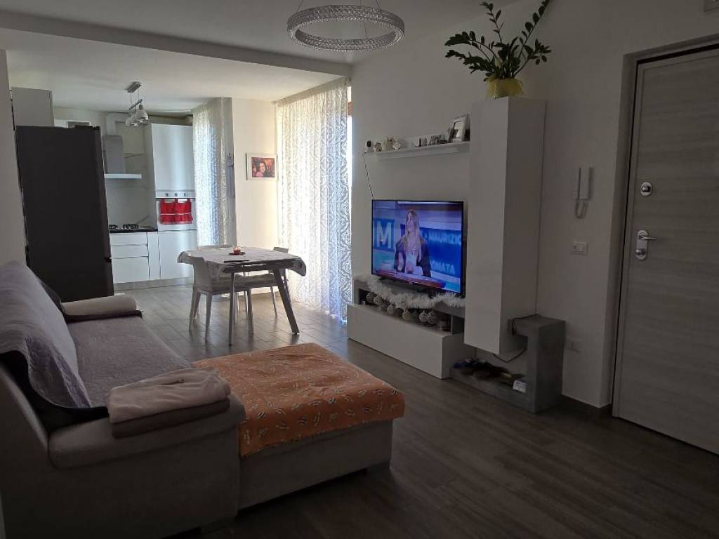 Appartamento a Nereto in Via Dino Lellii - Foto 3