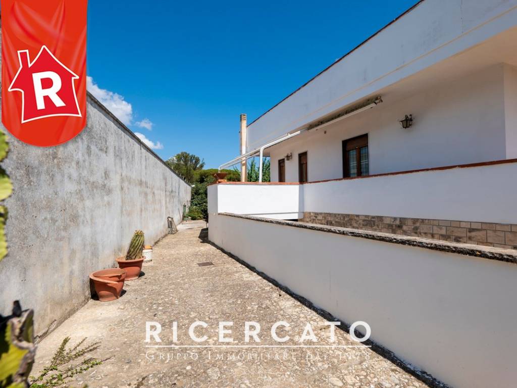 Villa a Lecce in Via Gagliardo Giovambattista, 25 - Foto 2