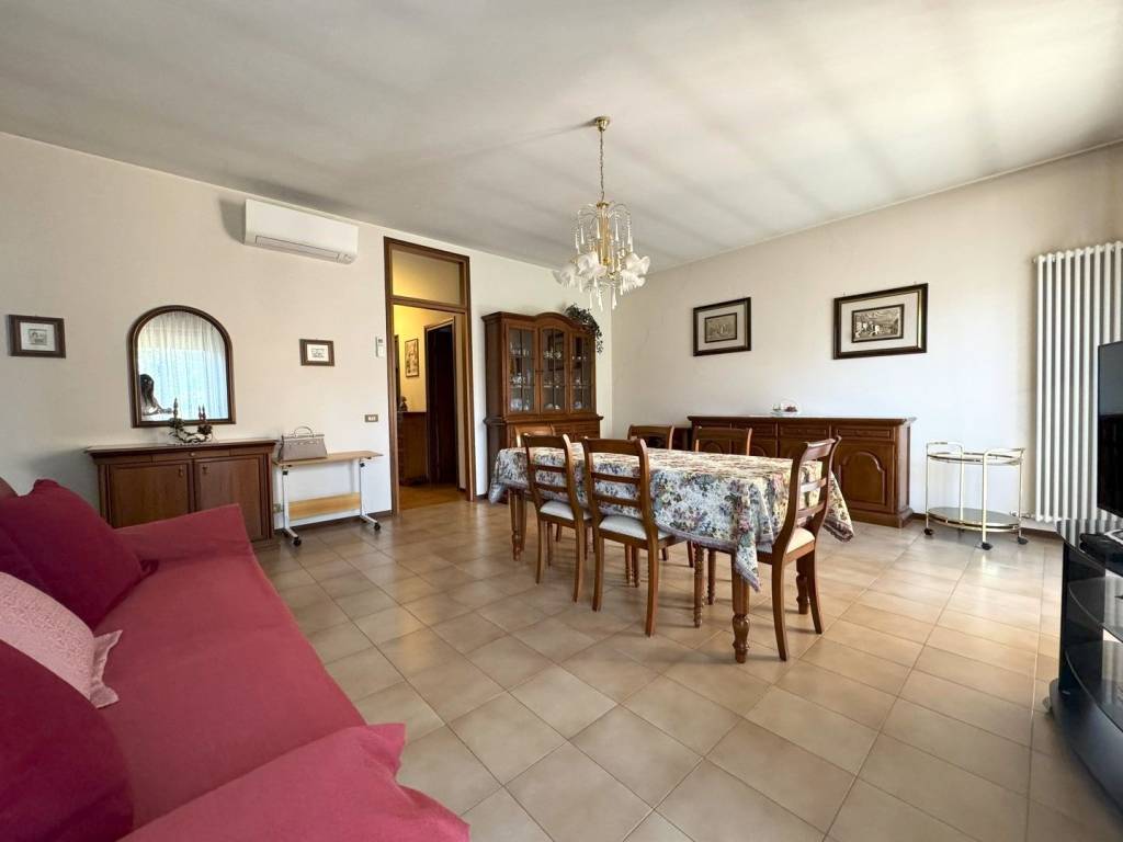 Appartamento a Monteforte d'alpone in Via Dante Alighieri - Foto 4