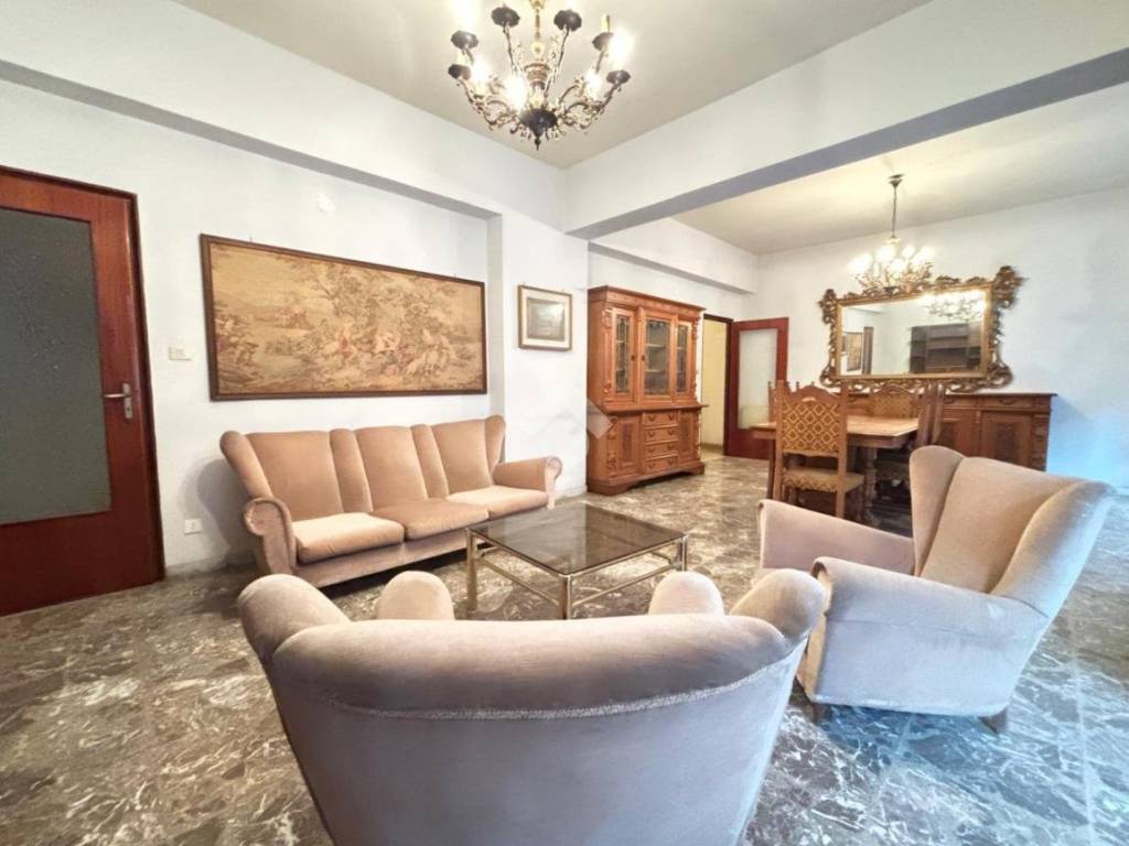 Appartamento a Reggio calabria in Via Raffaele Valensise, 13 - Foto 2