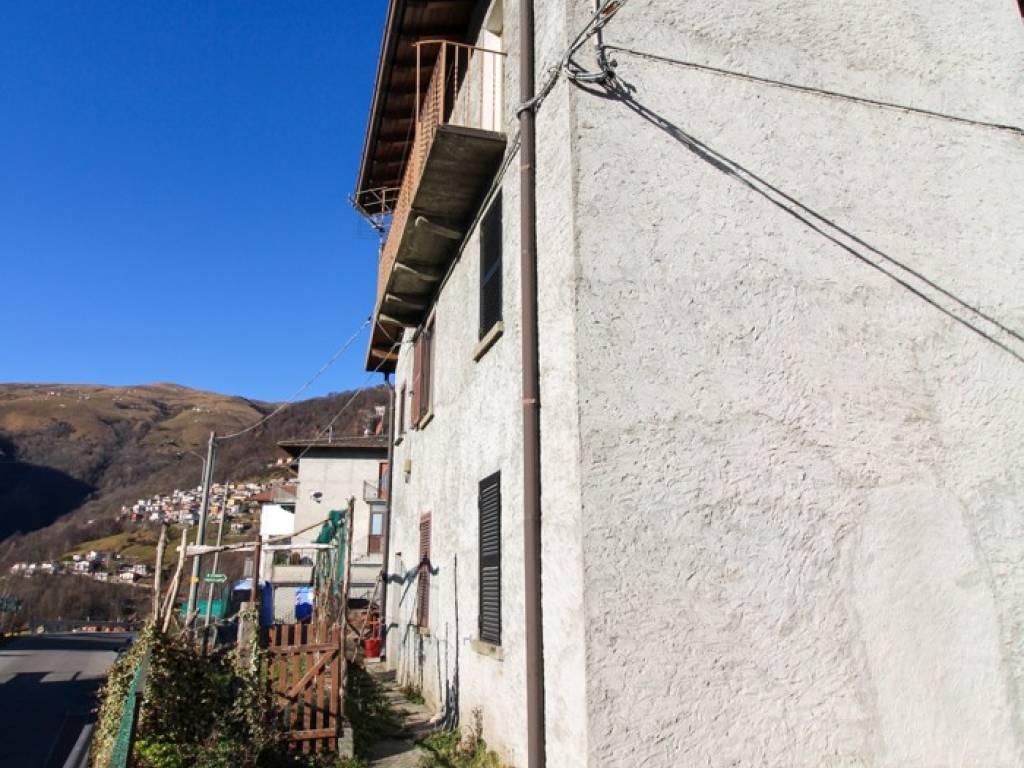Casa indipendente a San nazzaro val cavargna in Via Don Luigi Gabbani, 676/C - Foto 4