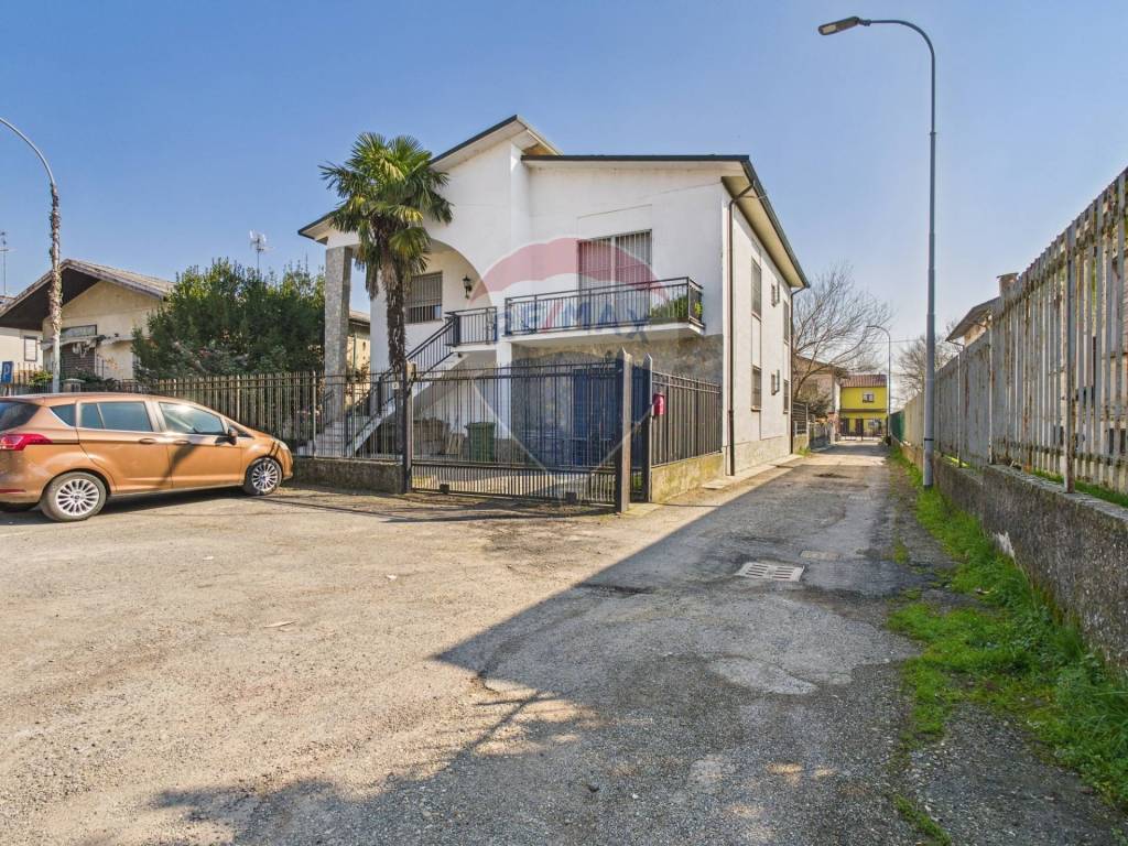 Villa a Giussago in Via Trieste, 1 - Foto 2