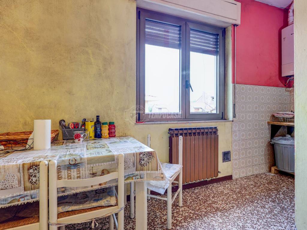 Appartamento a Cardano al campo in Via SAN GIOVANNI BOSCO 12 - Foto 3