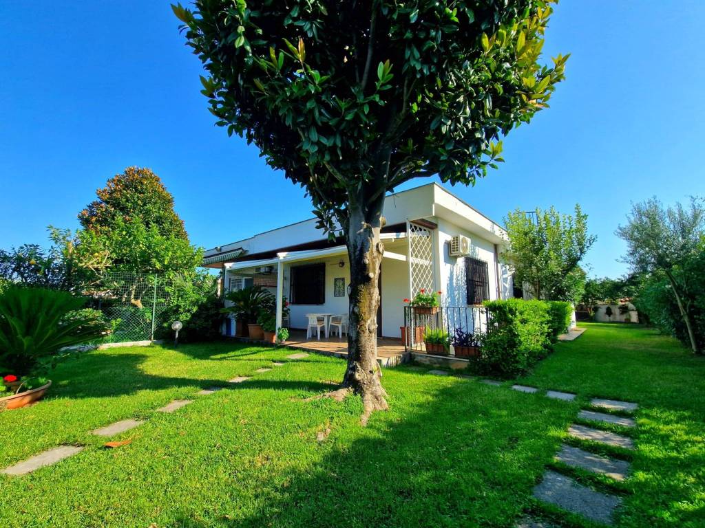 Villa a San felice circeo in Via Mediana Vecchia, 75 - Foto 2