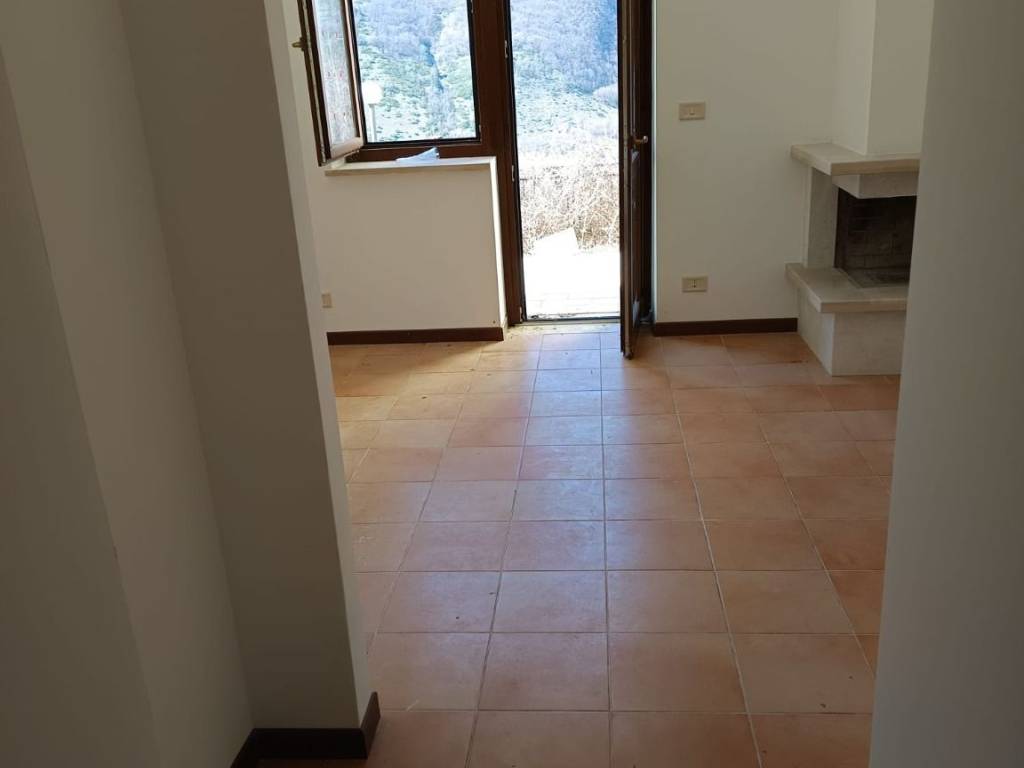 Appartamento a Lucoli in Via delle Betulle - Foto 3