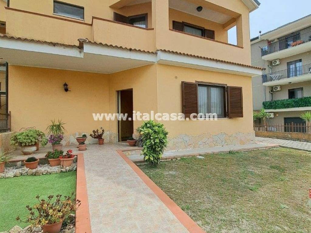 Villa a Crotone in Via Grecia - Foto 3