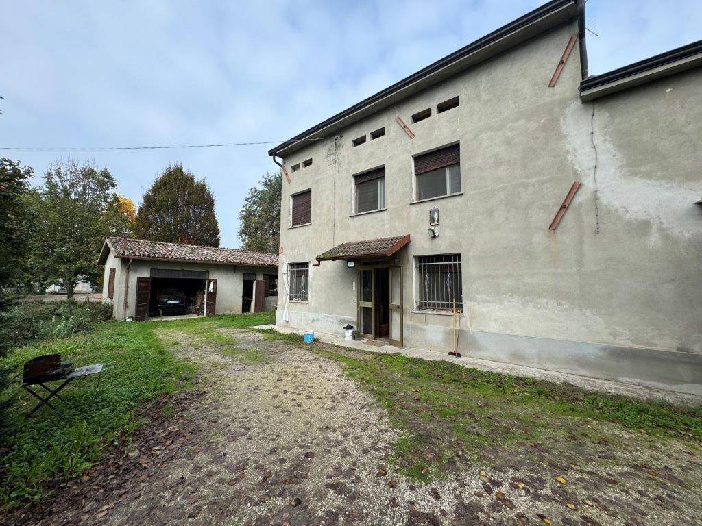 Villa a San felice sul panaro in Via Granarolo, 750 - Foto 3